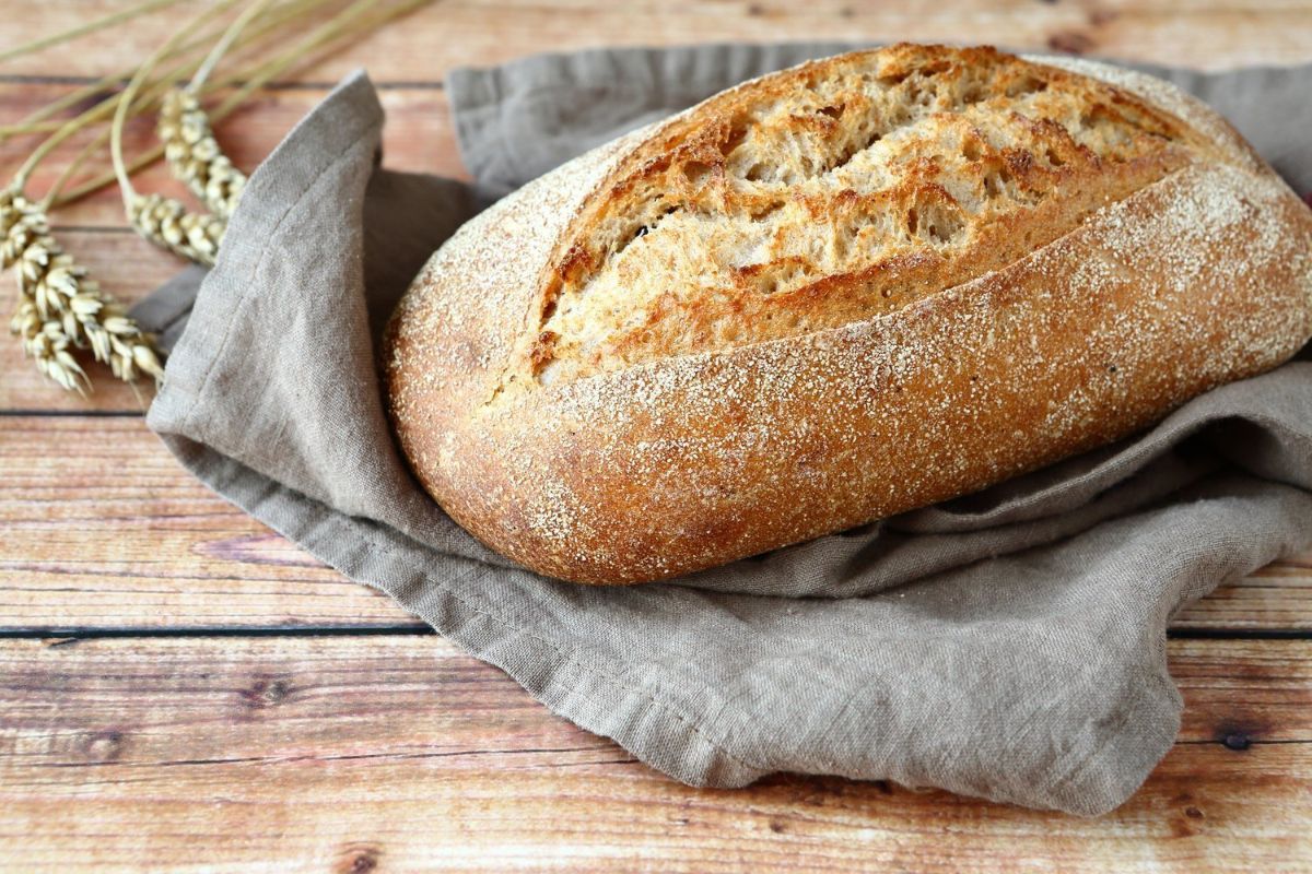 Бездріжджовий хліб — 5 фактів про користь і шкоду, калорійність і рецепт своїми руками