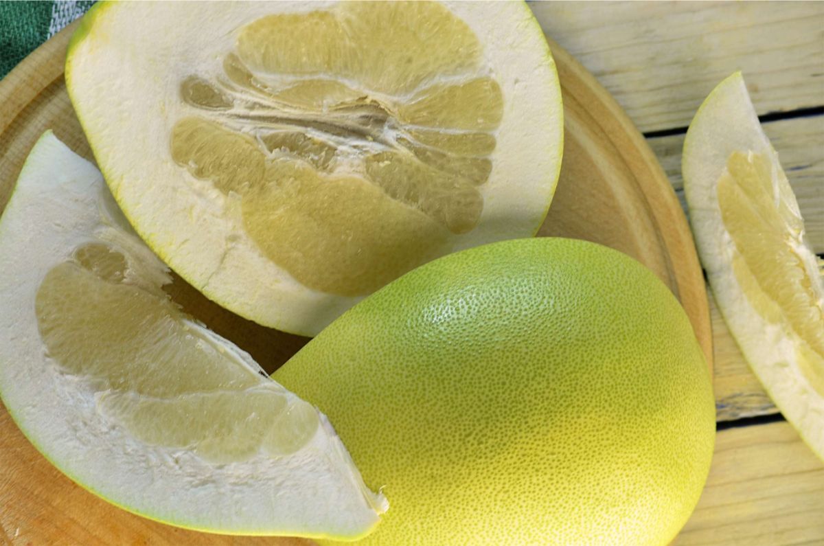 Користь і шкода помело — 10 доведених властивостей фрукта для здоров'я організму