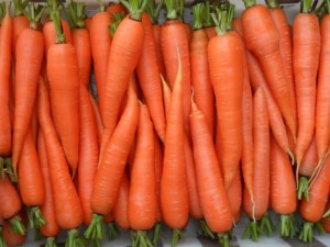 Морквяний сік для печінки — 5 фактів про користь і шкоду напою при гепатозі, цирозі та інших захворюваннях