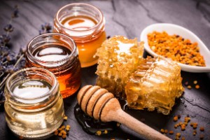 Мед для мозку — 5 фактів про його корисний вплив на розумову діяльність, а також про очищення судин і лікування атеросклерозу цим продуктом