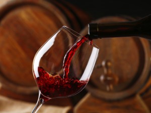 Вино для мозку-6 фактів про користь і шкоду, чи очищає напій судини і як він впливає на тиск??