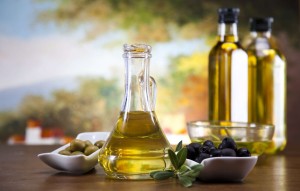 Оливкова олія для судин і серця-5 фактів про користь, чи можна очищати артерії з його допомогою??