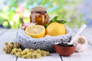 Мед, лимон і часник для чищення судин — 5 рецептів сумішей і настоянок, потенційні протипоказання народних методів лікування