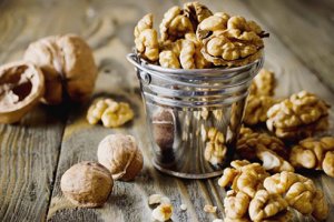Чистка судин волоськими горіхами — 7 корисних властивостей зелених плодів, масла, перегородок і листя для лікування і очищення від холестерину головного мозку