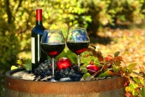 Яке вино корисно для серця і судин: червоне або біле, як воно впливає на аритмію та інші хвороби, чи дійсно це найбезпечніший алкогольний напій
