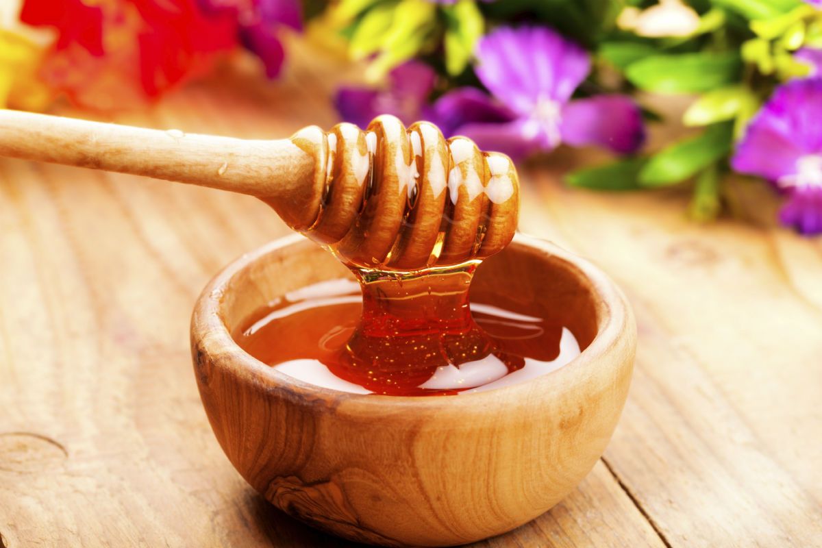 10 порад, як перевірити мед на натуральність і визначити його якість в домашніх умовах